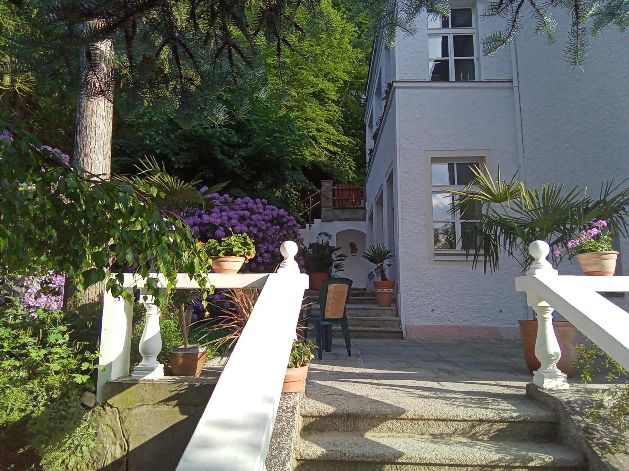 Pension Baron Schoeneck Karlovy Vary Esterno foto